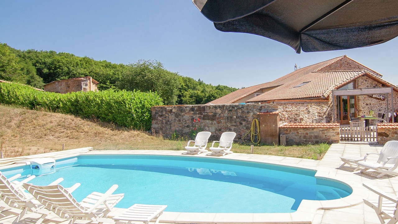 Photo of Outdoor in Roussines