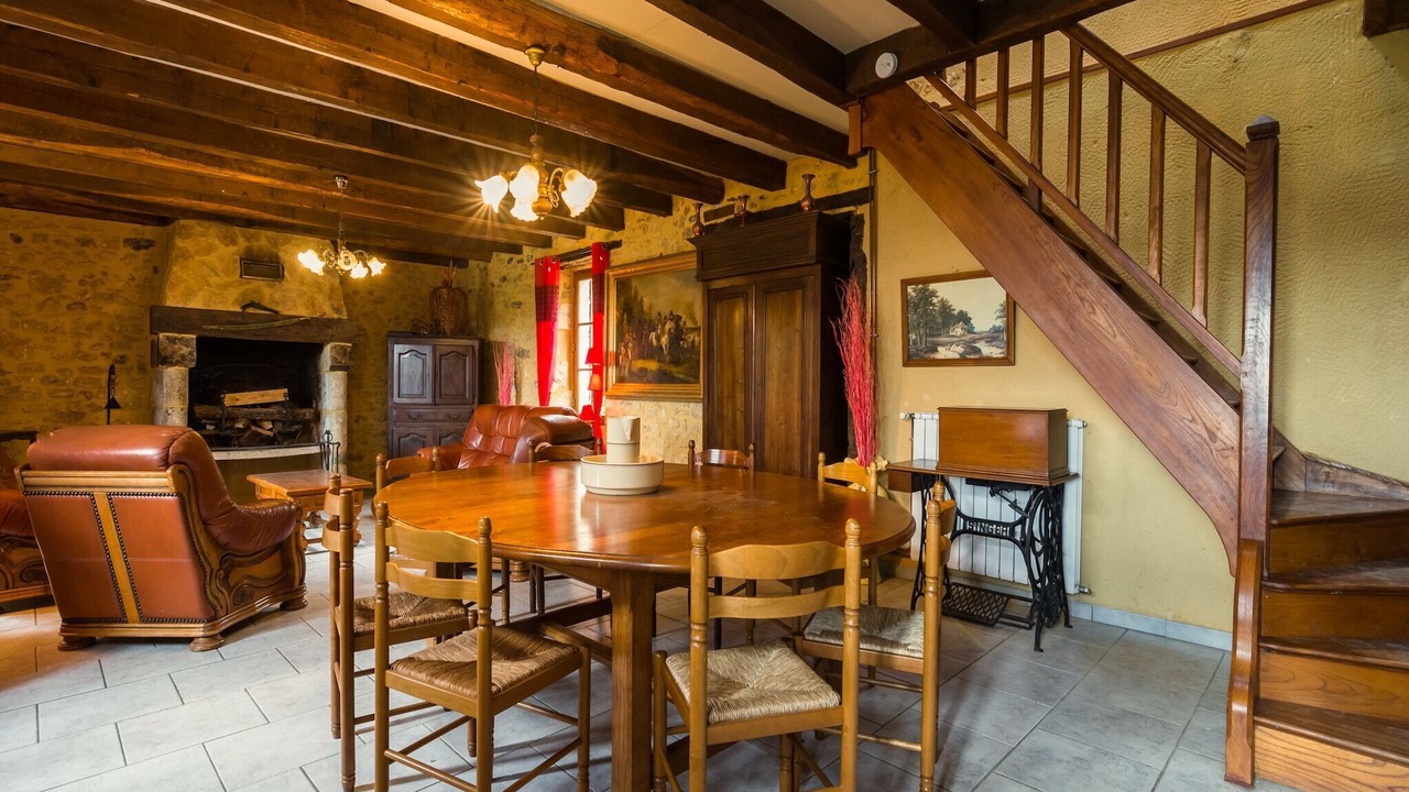 Photo of Livingroom in Blanquefort-sur-Briolance
