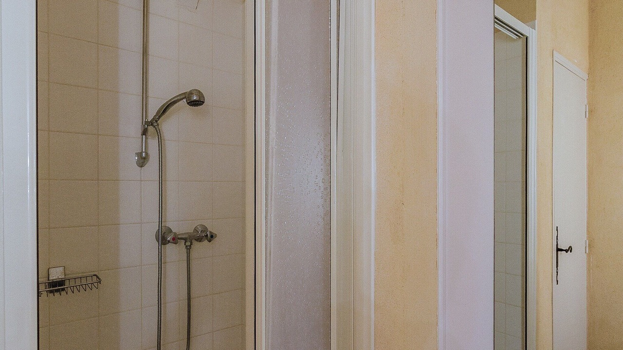 Photo of Bathroom in Saint-Georges-de-Montclard