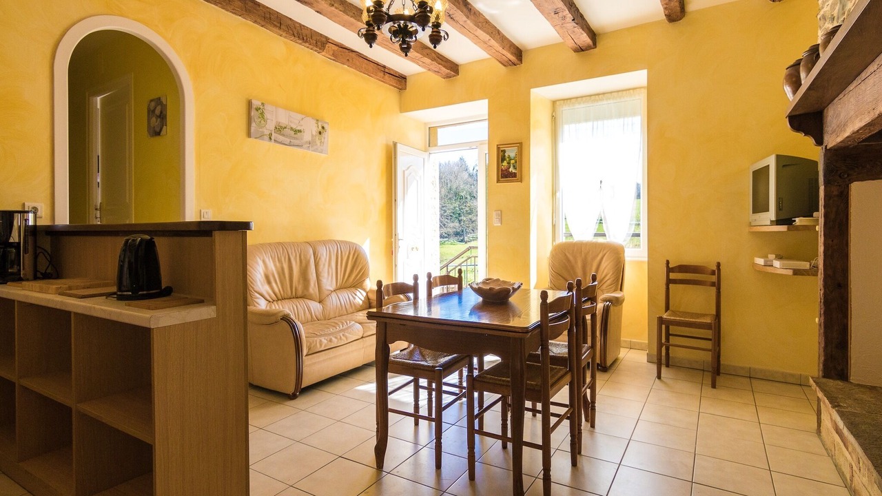 Photo of Livingroom in Savignac-Ledrier
