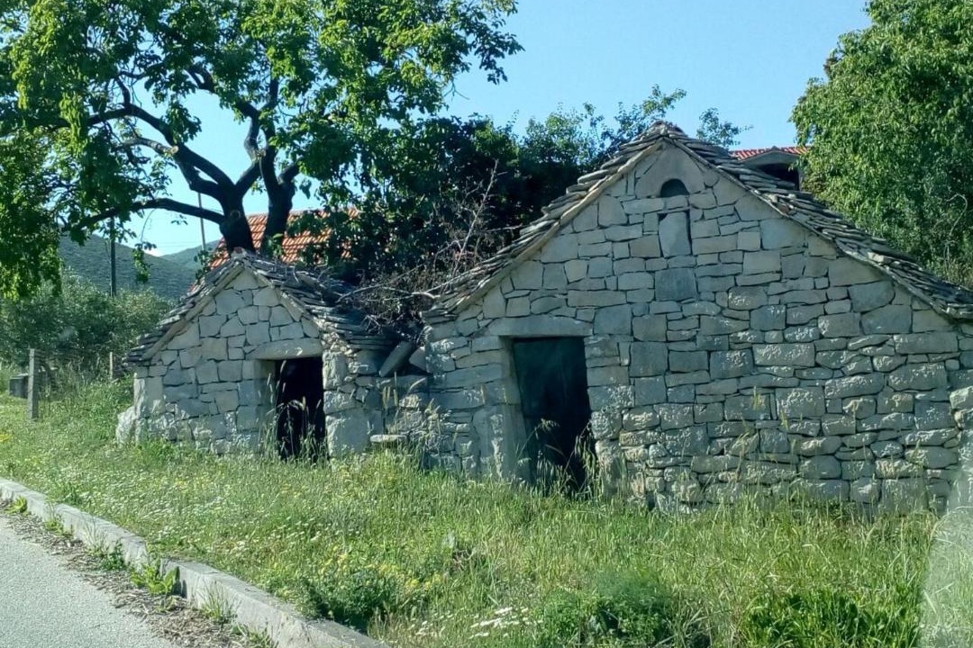 Photo of Buildings in Rudine