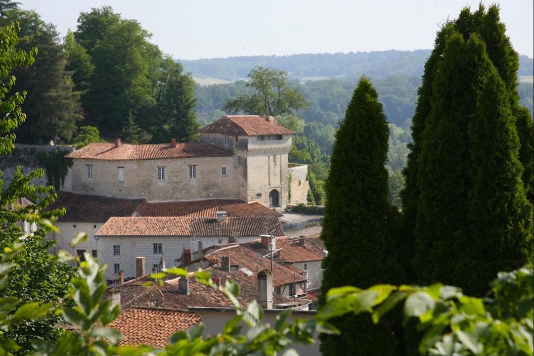 Photo of Others in Pillac