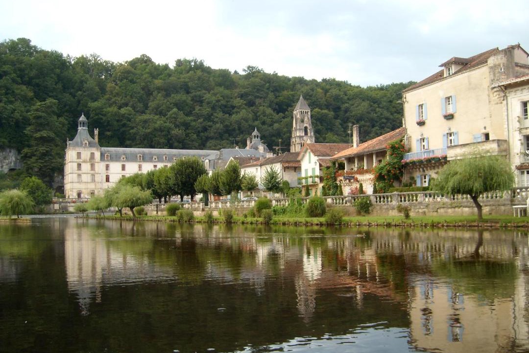 Photo of Others in Pillac