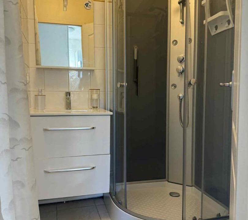 Photo of Bathroom in Port District