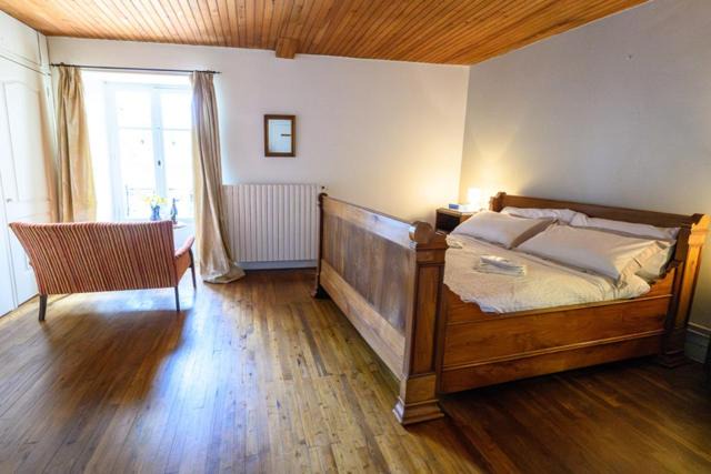 Photo of Bedroom in Chef-Boutonne