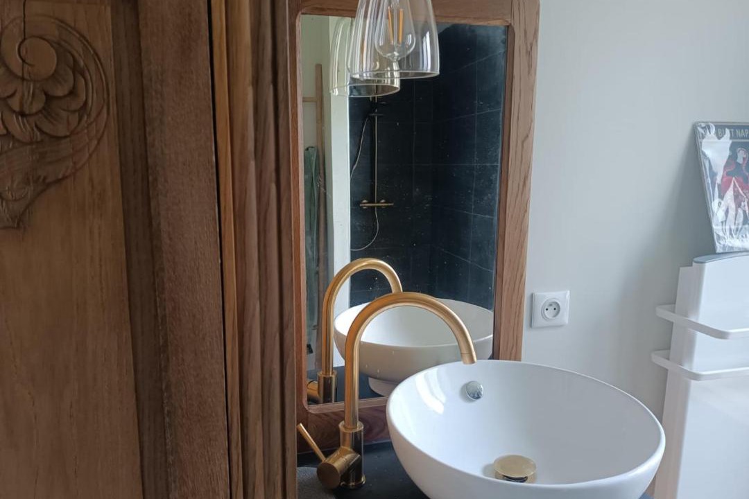 Photo of Bathroom in Thurageau