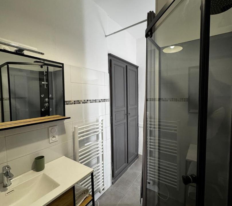 Photo of Bathroom in Sarlat-la-Caneda Historic Center