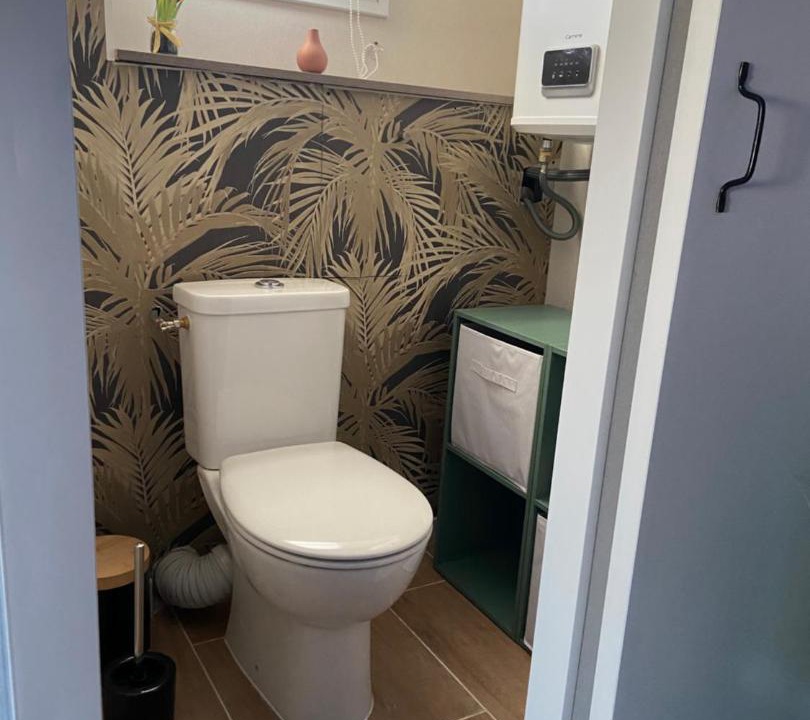 Photo of Bathroom in Fours