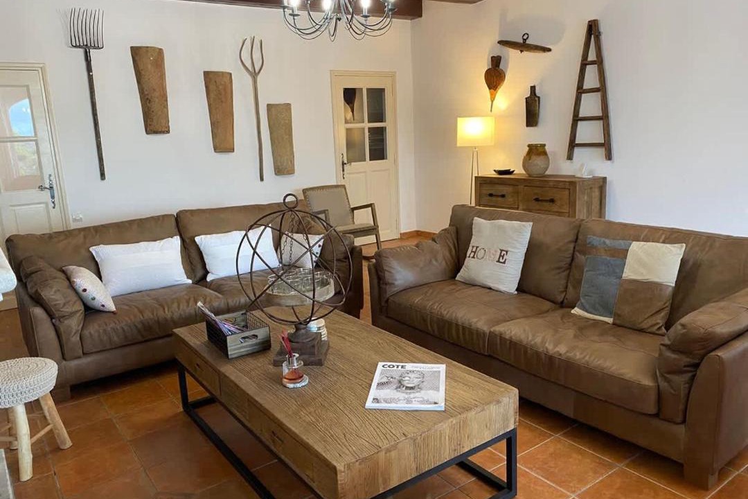 Photo of Livingroom in Murs