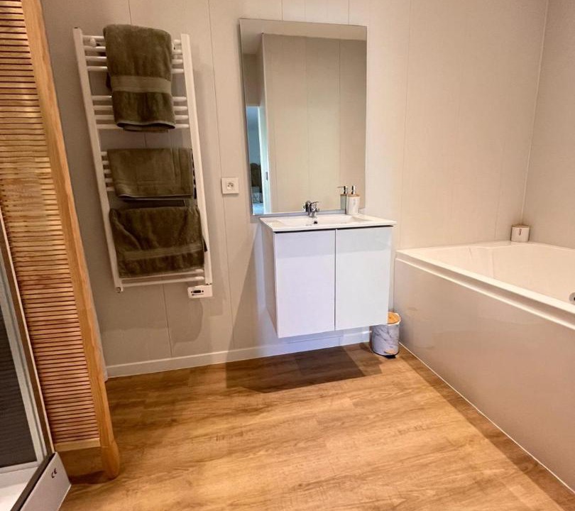 Photo of Bathroom in Gradignan