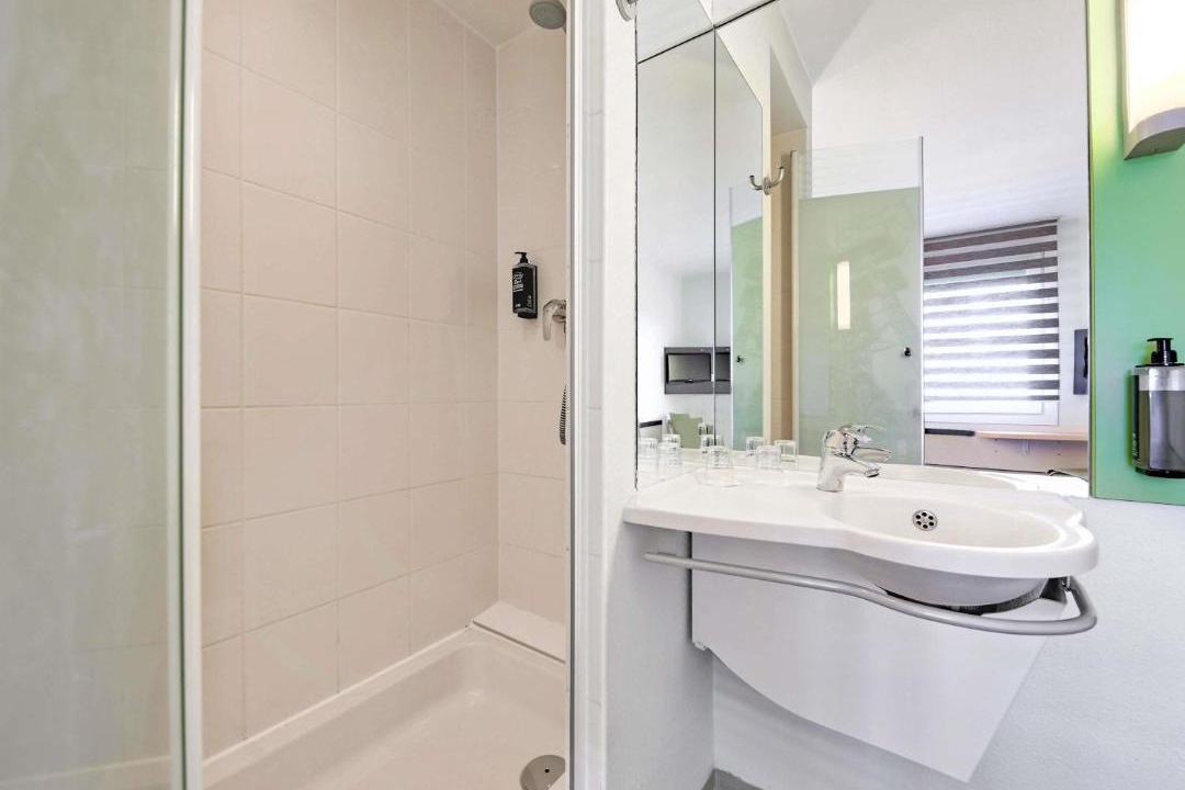 Photo of Bathroom in Villenave-d'Ornon