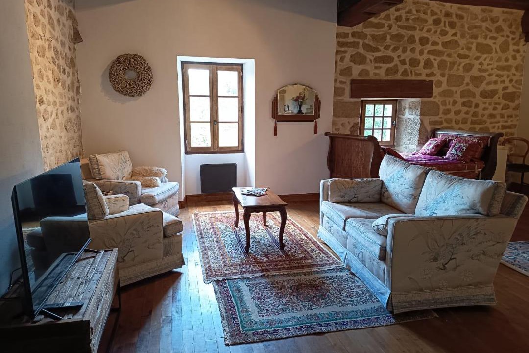Photo of Livingroom in Saint-Estephe