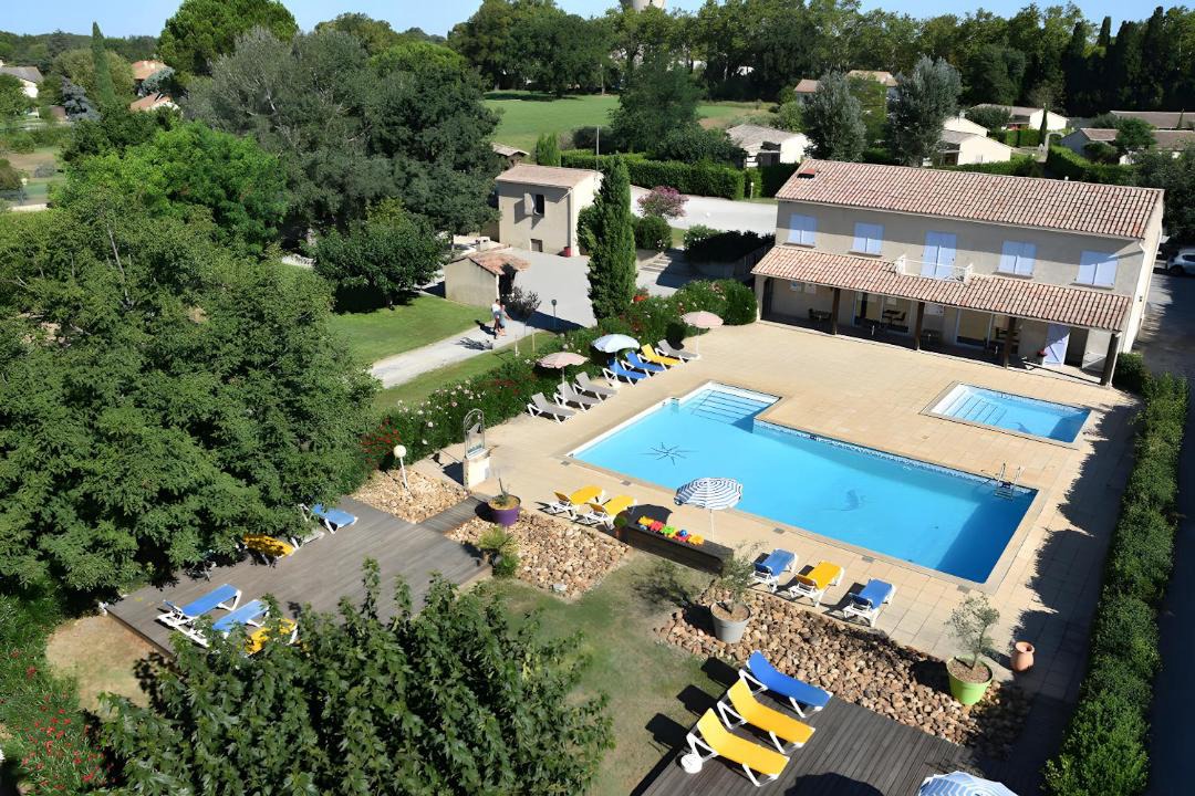 Photo of Others in Raphele-les-Arles
