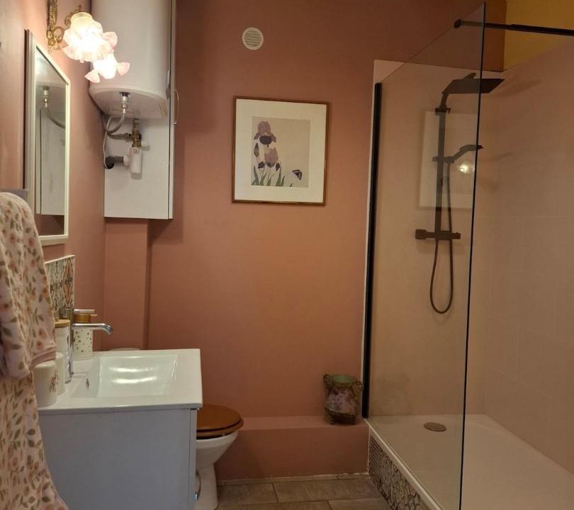 Photo of Bathroom in Libourne