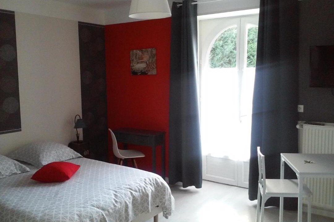 Photo of Bedroom in Neuville-de-Poitou