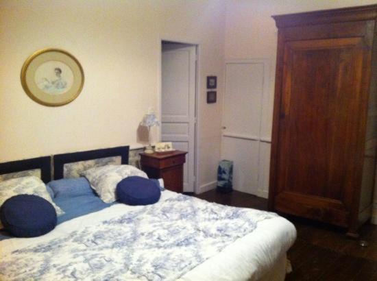 Photo of Bedroom in Villefagnan