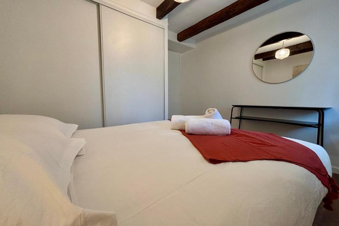 Photo of Bedroom in Naves