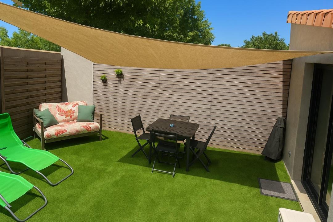 Photo of Patio Balcony in Castelnau-de-Medoc