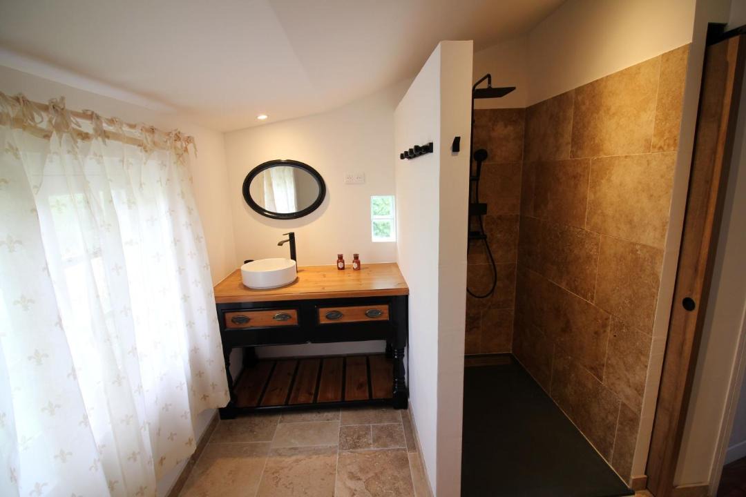 Photo of Bathroom in Manaurie