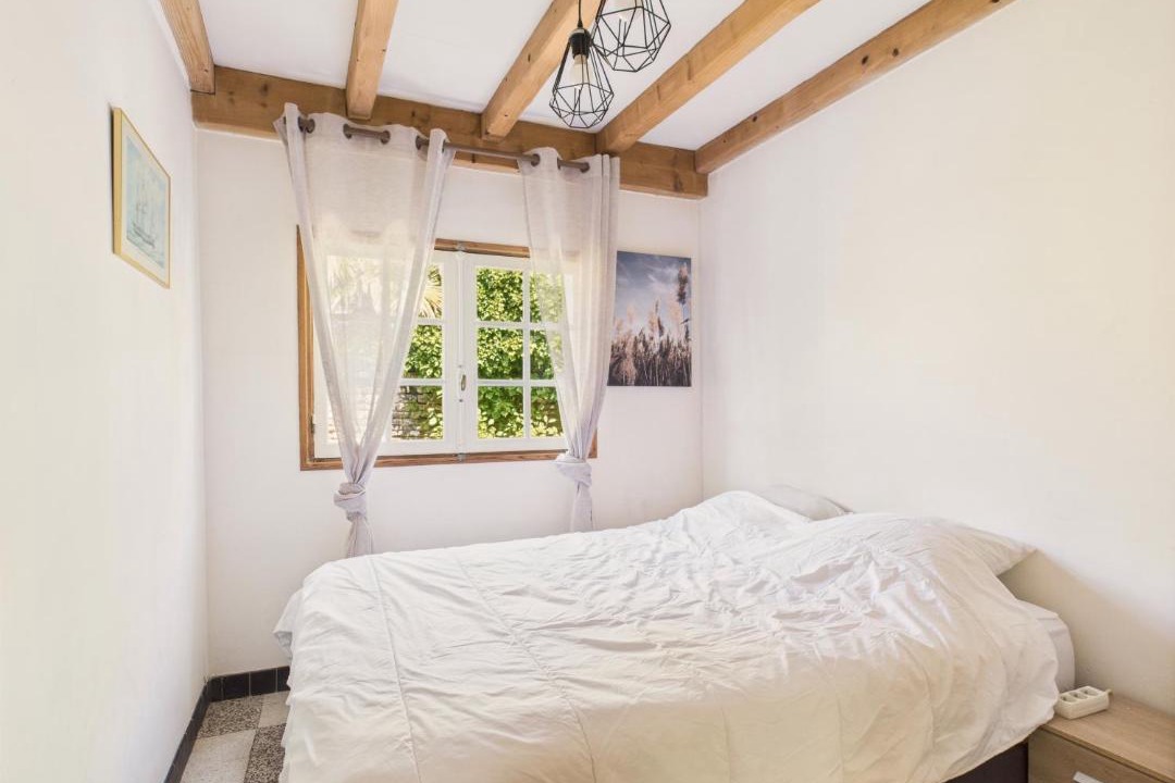 Photo of Bedroom in Les Portes-en-Re