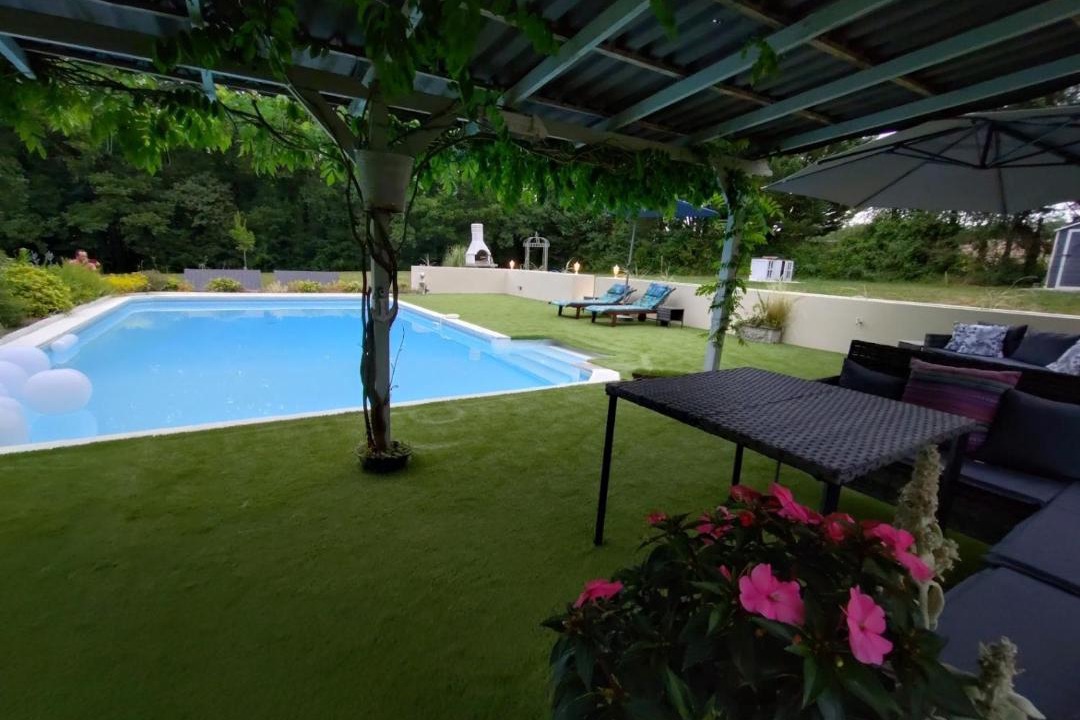 Photo of Others in Loubezs-Bernac
