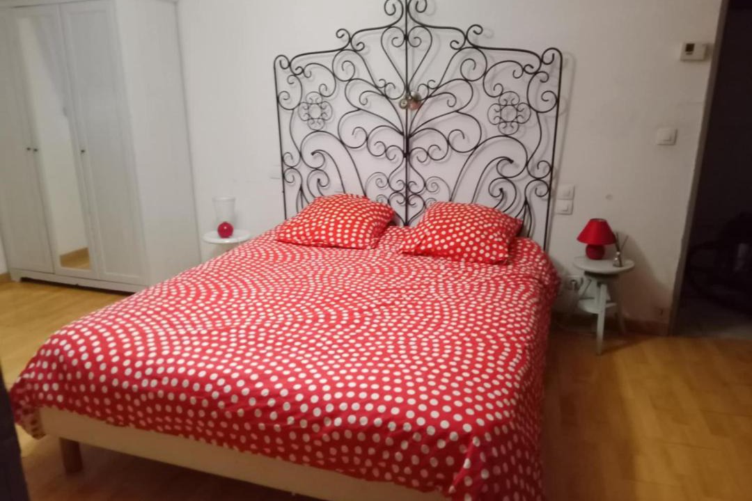 Photo of Bedroom in Saint-Magne-de-Castillon