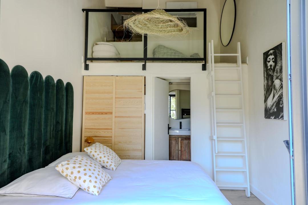 Photo of Bedroom in Les Baux-de-Provence