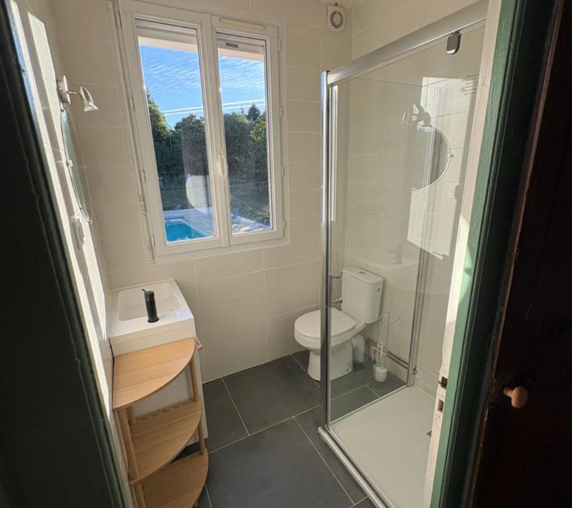 Photo of Bathroom in Marval