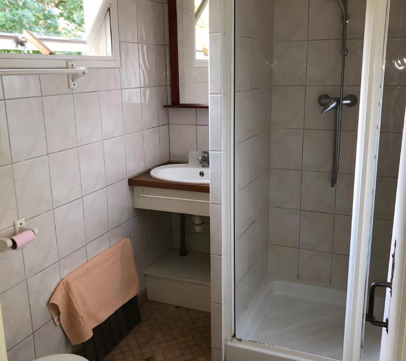 Photo of Bathroom in Varaignes