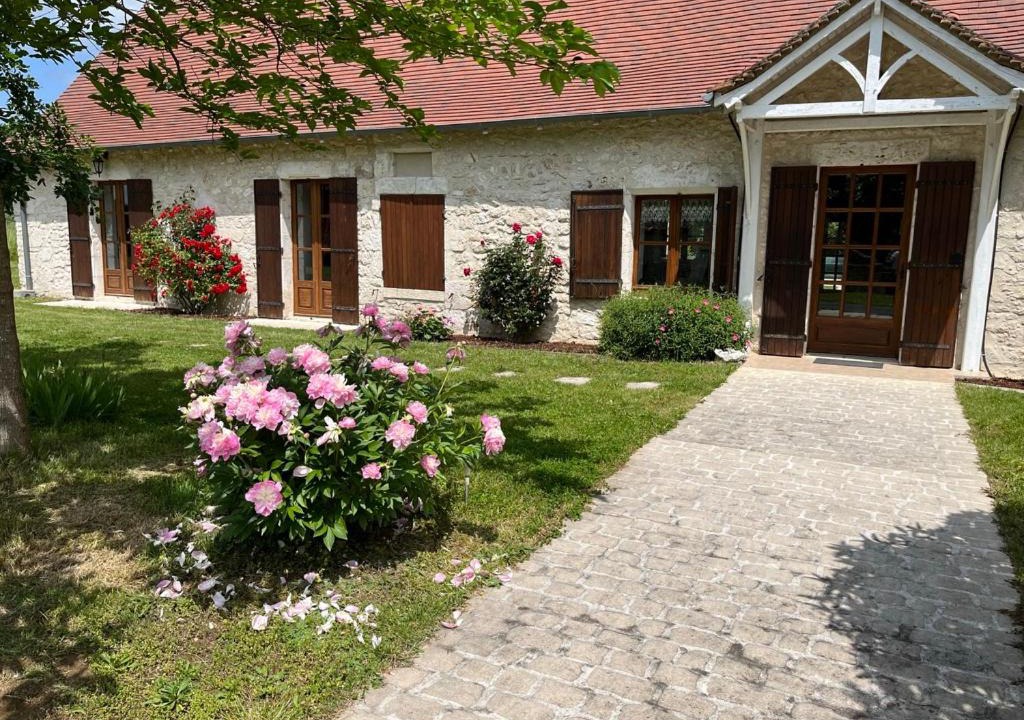 Photo of Others in Monsaguel
