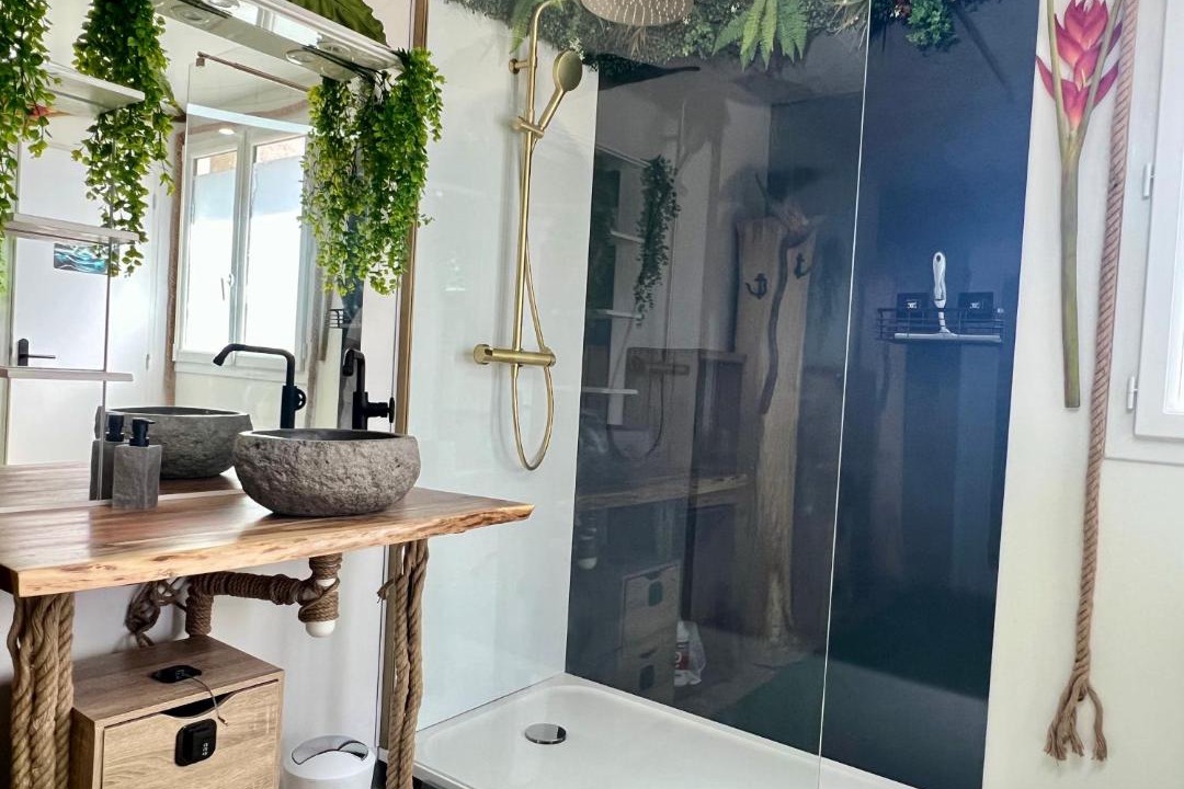 Photo of Bathroom in Chasseneuil-du-Poitou