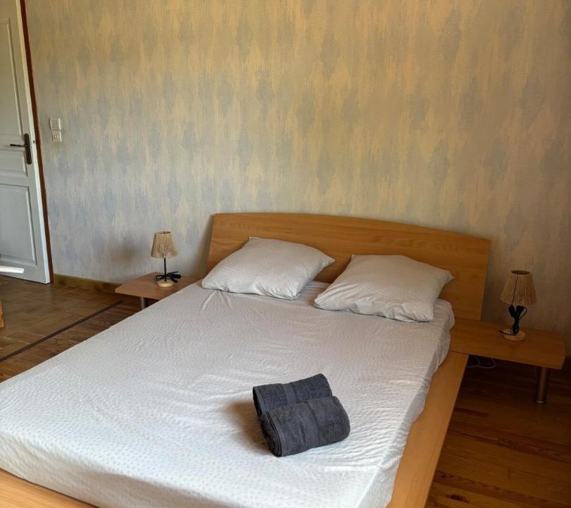Photo of Bedroom in Paunat