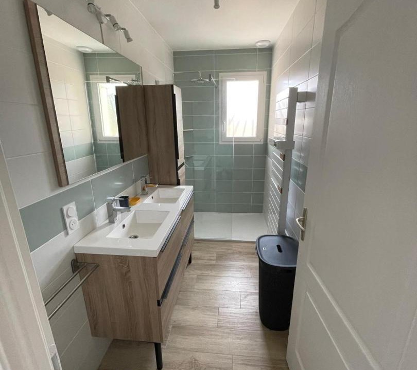 Photo of Bathroom in Lesparre-Medoc