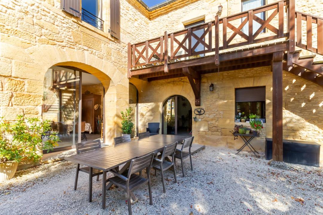 Photo of Patio Balcony in Proissans
