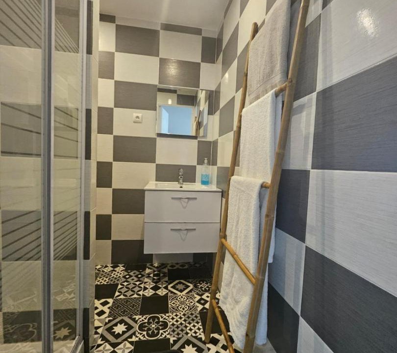 Photo of Bathroom in Confolens