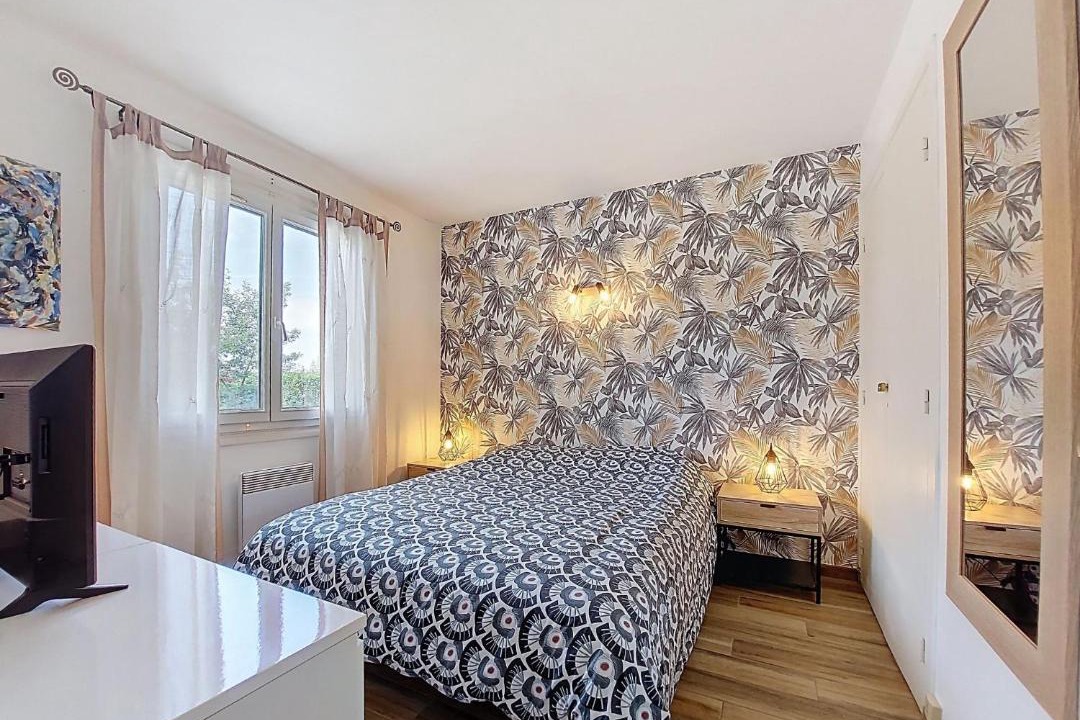Photo of Bedroom in Saint-Palais-sur-Mer