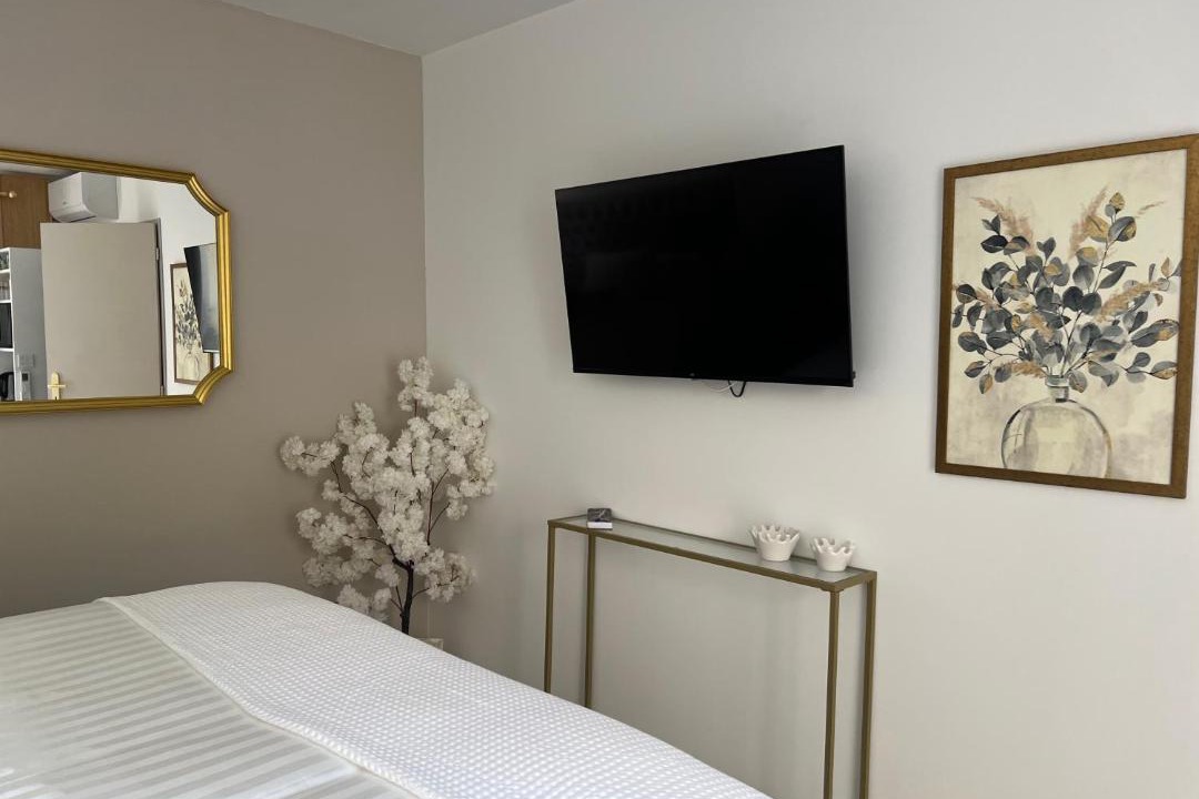 Photo of Bedroom in Saint-Christoly-Medoc