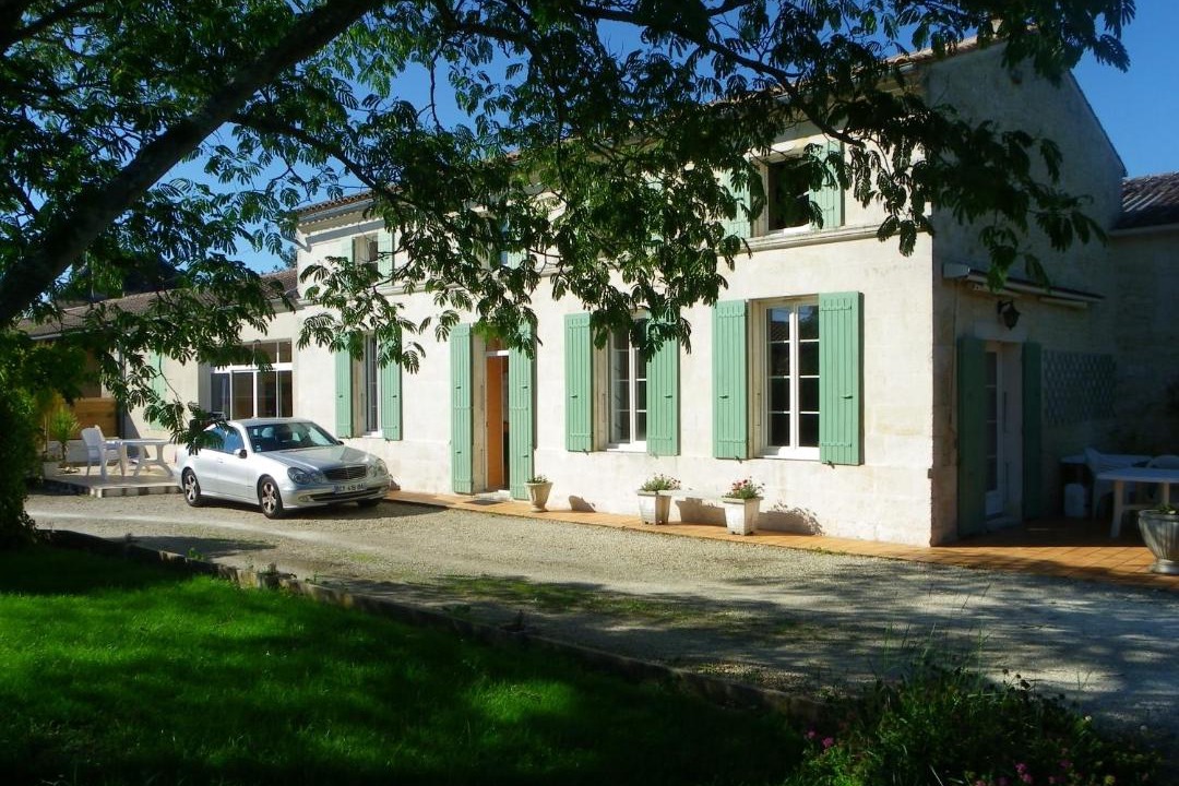 Photo of Buildings in Gemozac