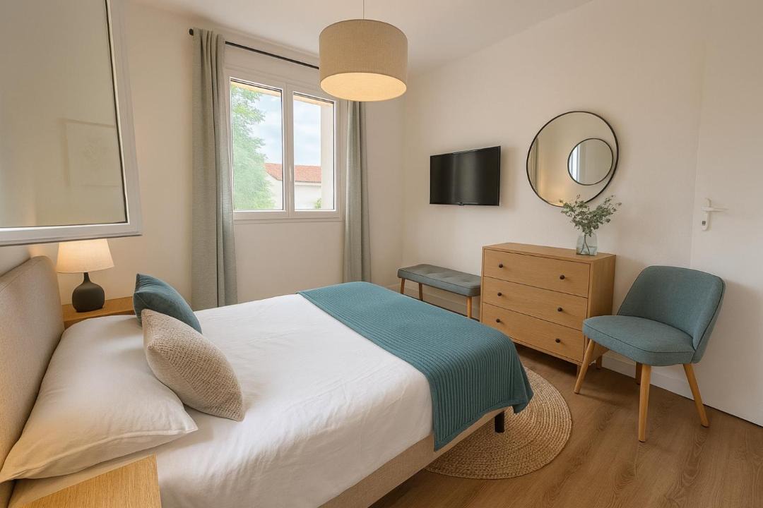 Photo of Bedroom in Noaillan