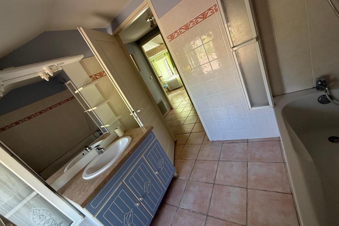 Photo of Bathroom in La Celle-sous-Gouzon