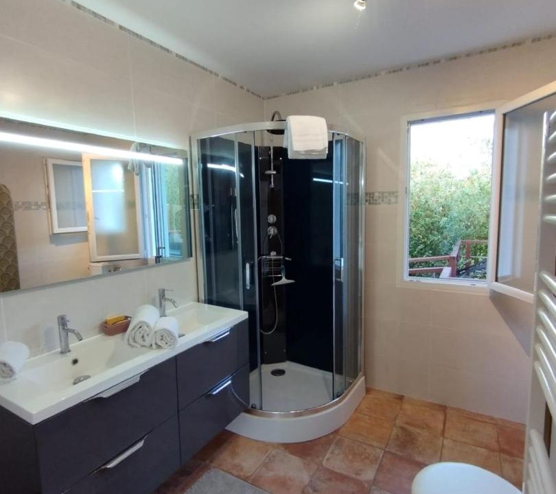 Photo of Bathroom in Leon