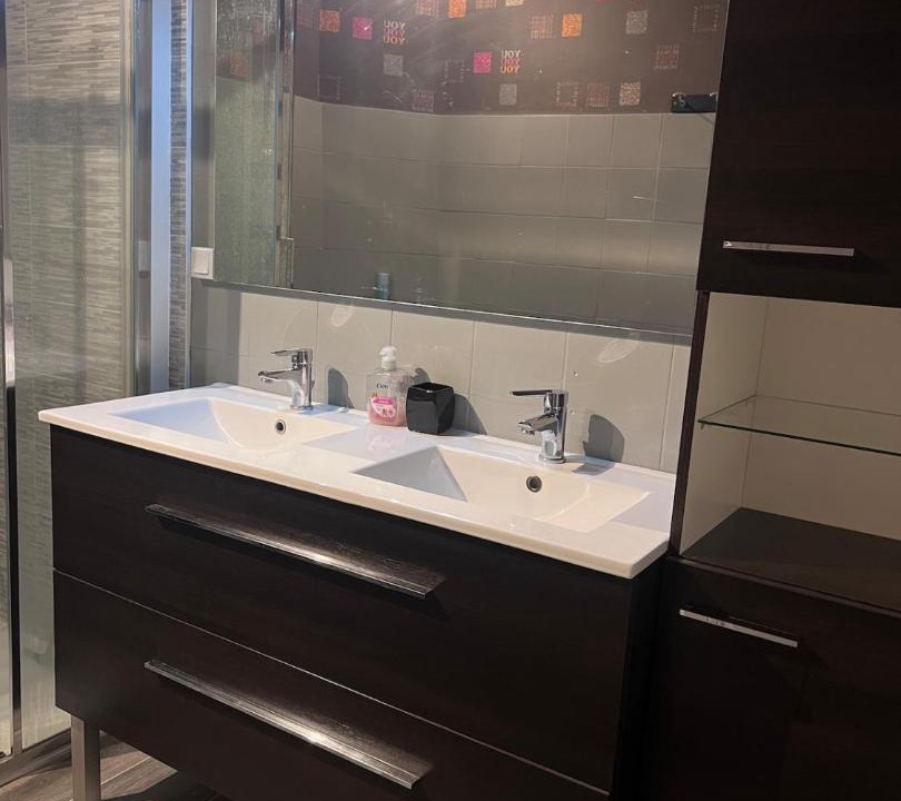Photo of Bathroom in Cognac
