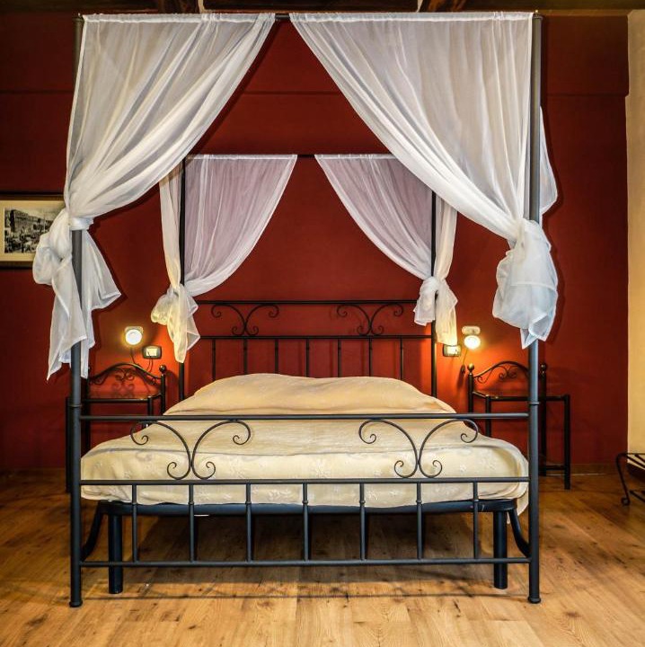 Photo of Bedroom in Pietrasanta