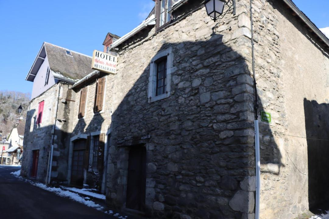 Photo of Buildings in Etsaut