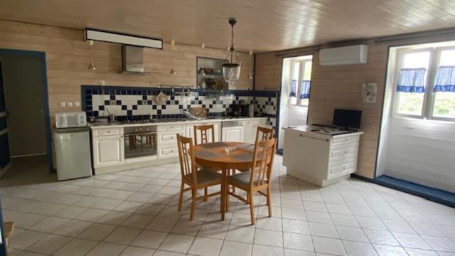 Photo of Others in Saint-Girons-d'Aiguevives