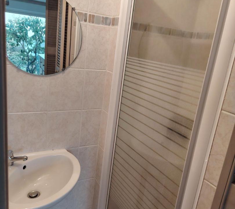 Photo of Bathroom in Saint-Maixent-l'Ecole