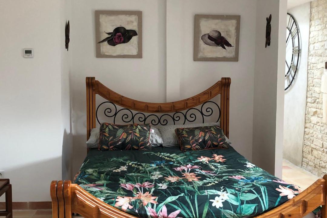 Photo of Bedroom in Saleignes