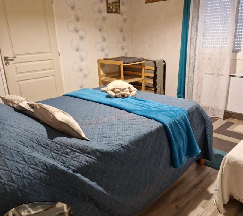 Photo of Bedroom in Saint-Pantaleon-de-Larche