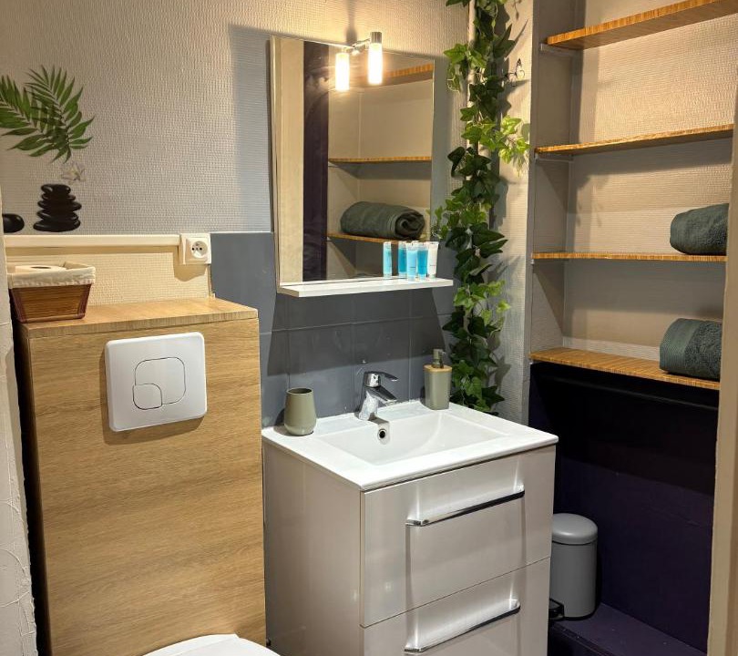 Photo of Bathroom in Jaunay-Clan