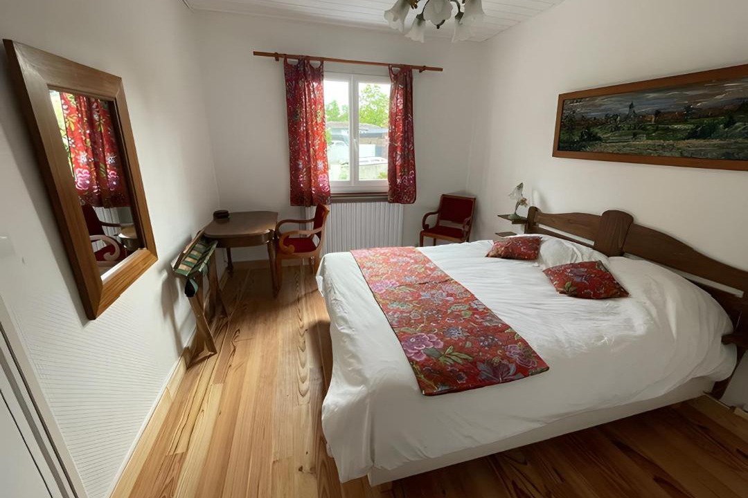Photo of Bedroom in Leognan